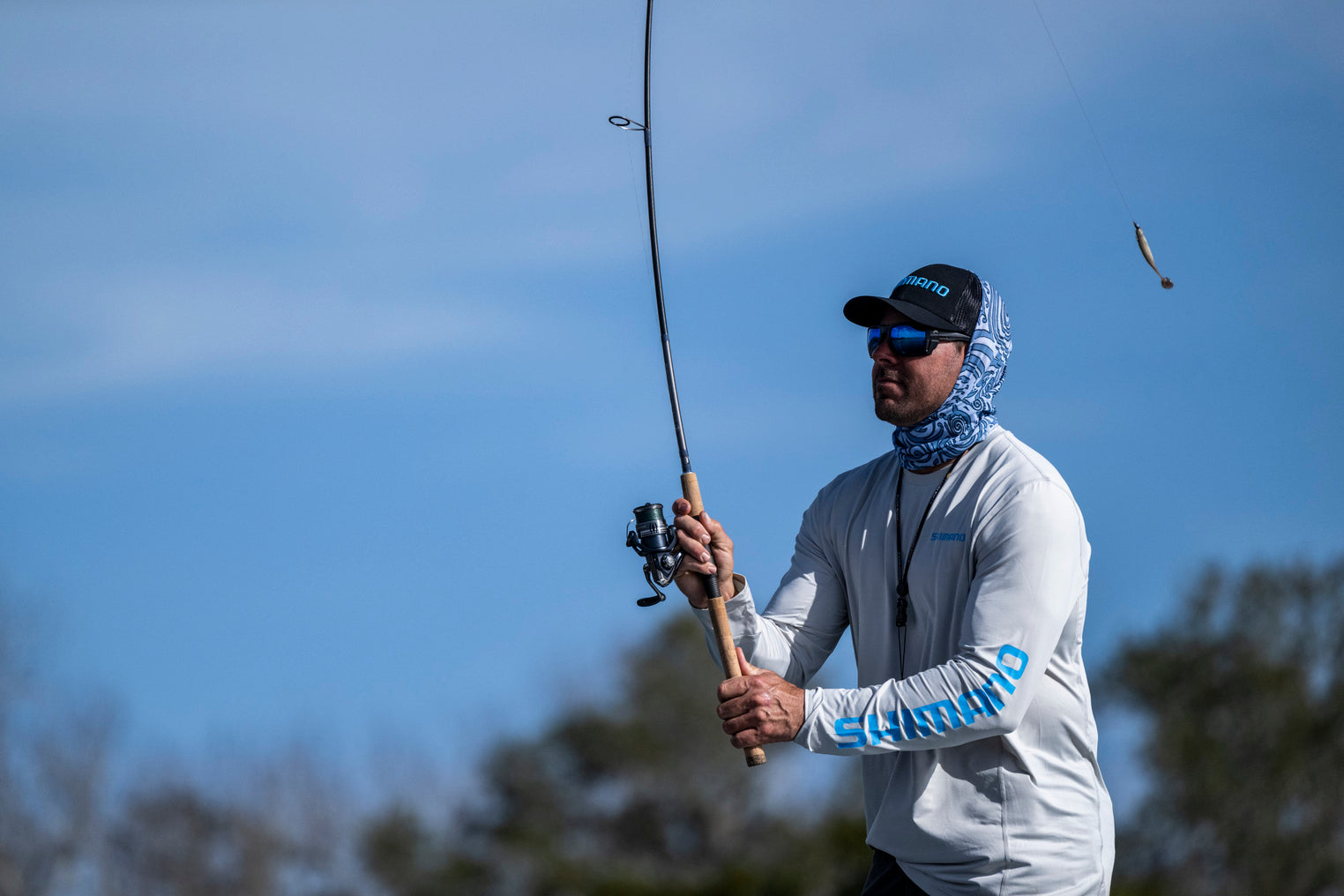 LONG SLEEVE PERFORMANCE TEE